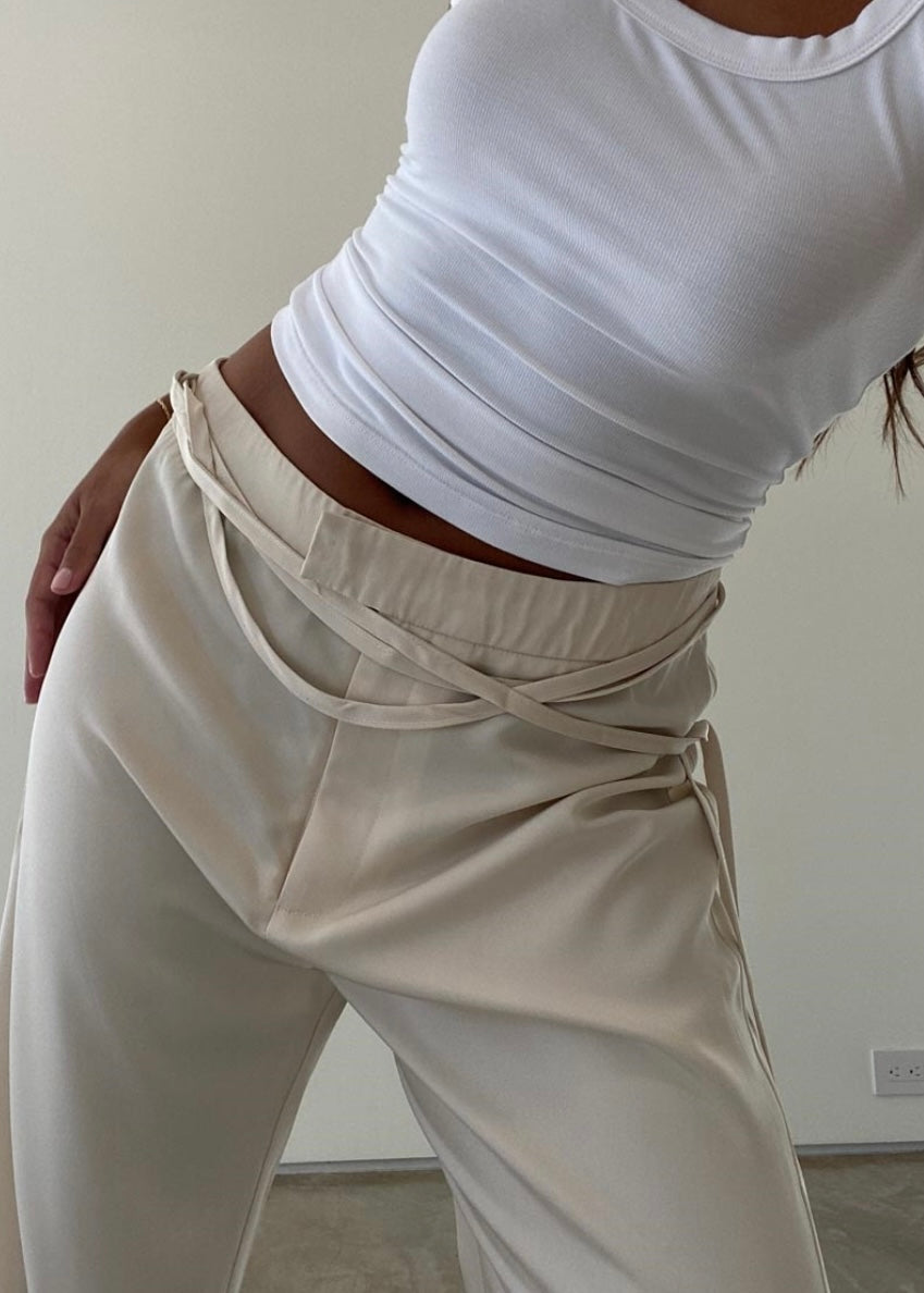 Bri Tie Trouser in Cream